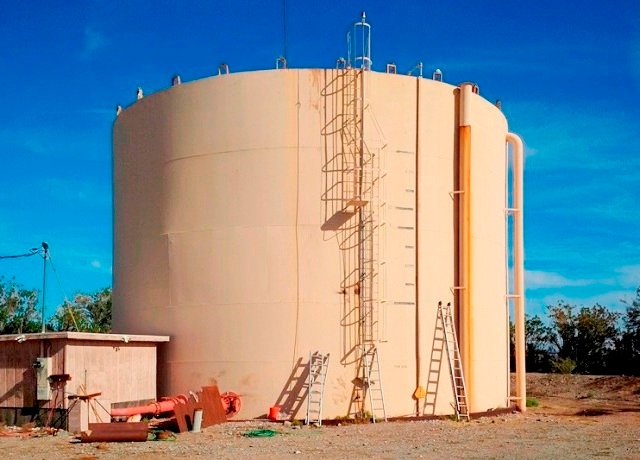 Lining-of-hezarded-acid-alkaline-tank